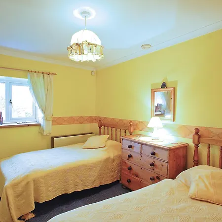 Tor Barn Holiday home Lower Boscaswell
